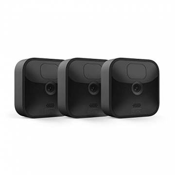 Blink Outdoor – kabellose, witterungsbeständige HD-Sicherheitskamera mit zwei Jahren Batterielaufzeit und Bewegungserfassung | 3 Kameras - 1